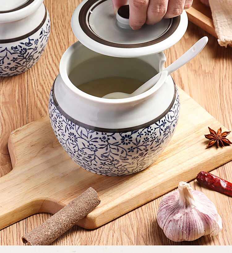 BJ Ceramic Large Capacity High-Temperature Resistant Seasoning Jar, Lard Container, Chili Pepper Jar, Chinese-Style Lard Bowl + Spoon, 700ml 8
