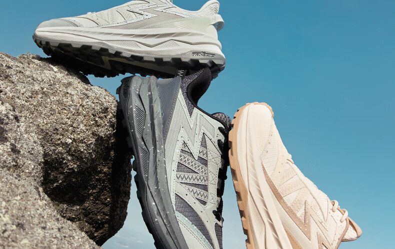361° Women's Outdoor Vibe Sneakers for Spring And Summer, Breathable Hiking And Running Shoes for Women, Model 682512247-1 23