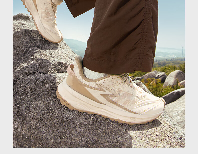 361° Women's Outdoor Vibe Sneakers for Spring And Summer, Breathable Hiking And Running Shoes for Women, Model 682512247-1 34