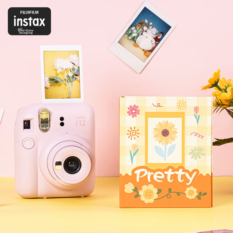 INSTAX...