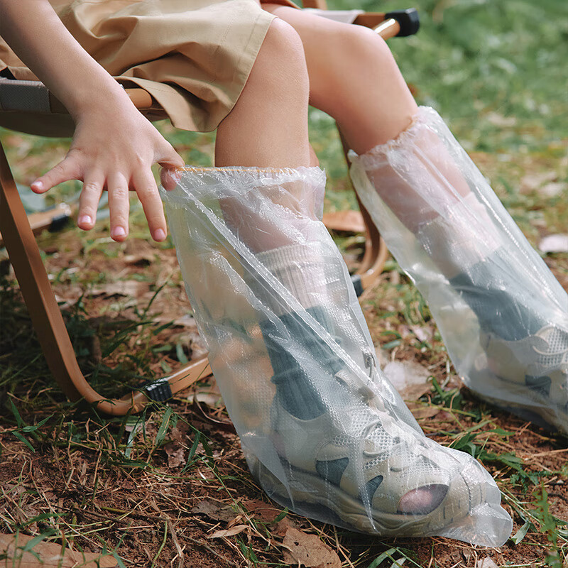 Lemonkid Disposable Rain Shoe Covers, Waterproof, Thickened for Adults, Rainproof Foot Covers for Students And Children, Long Rain Boots for Kids, 5-Piece Set