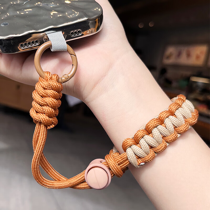 Dipuer Phone Lanyard, Wrist Short Phone Case Lanyard, Anti-Theft Cord, Contrasting Color Handmade Braided Four-Ply Nylon Thickened Anti-Loss Cord, Anti-Loss Chain [Brown Card Color]