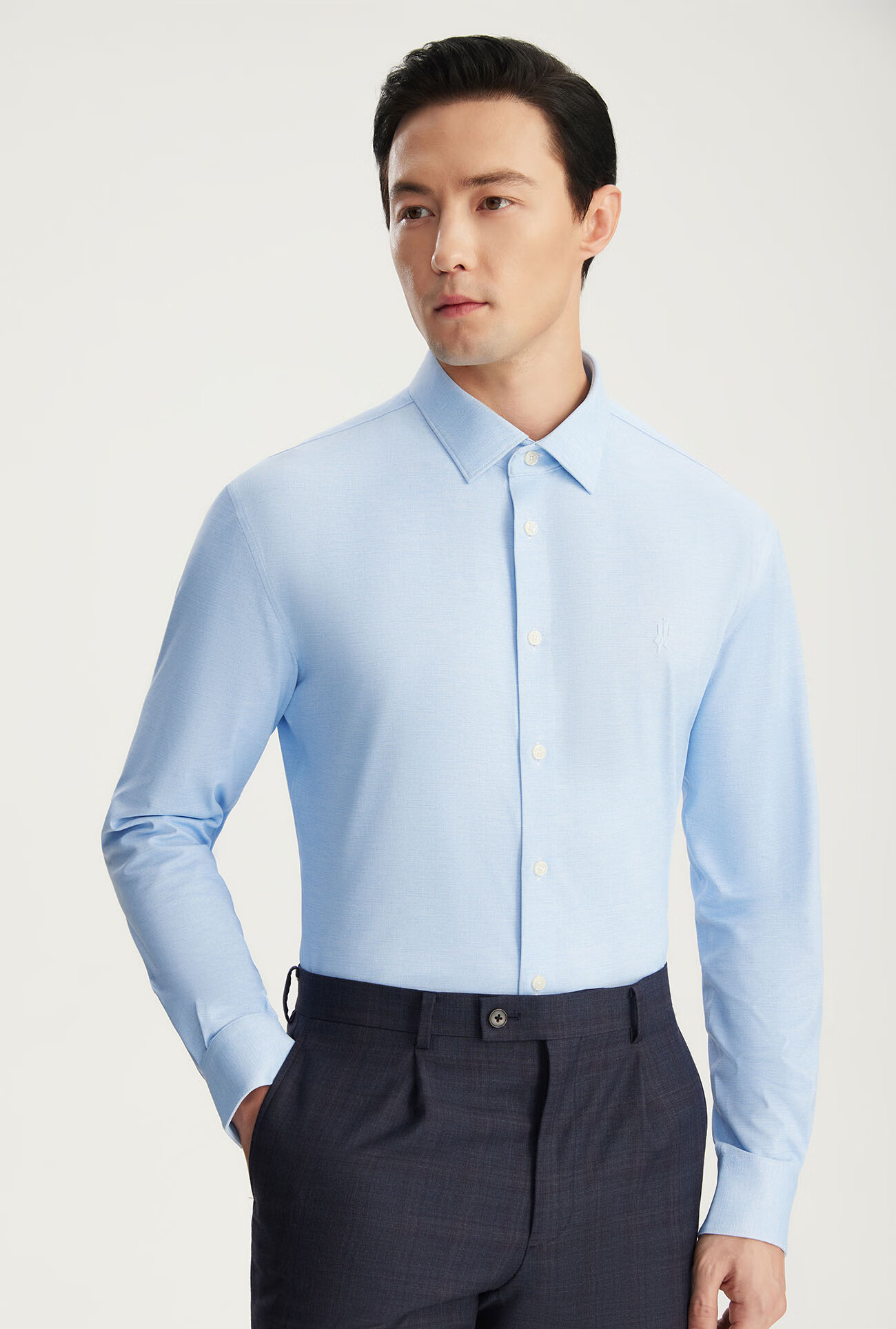OUDING Mulberry Silk Sicilian Blue High-Elastic Shirt for Men, Business Wrinkle-Free Casual Long-Sleeve Shirt Spring Wear, Sicilian Blue, Size 41 5