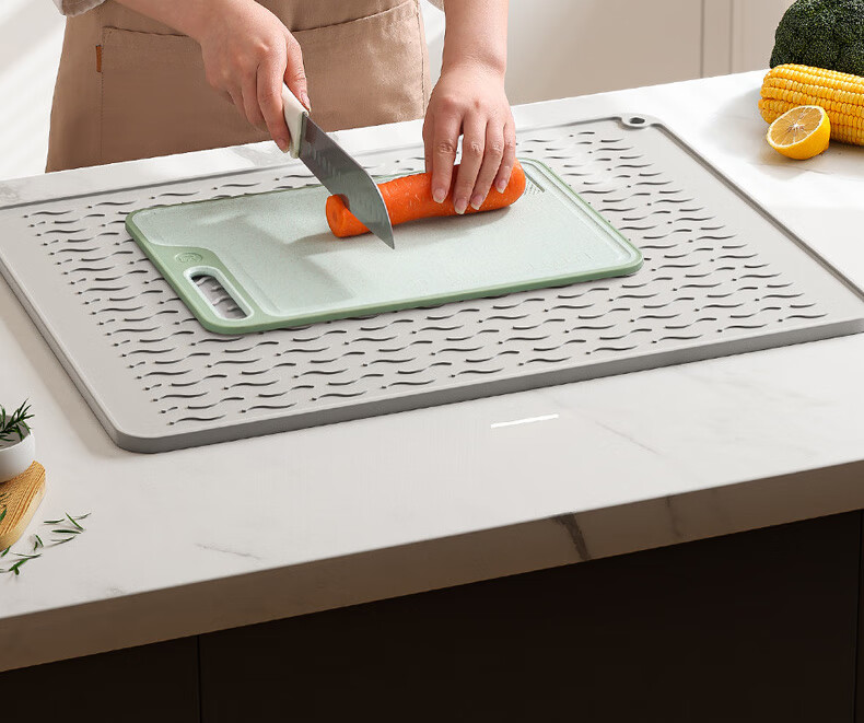 Siwangongli Heat Insulation Mat, Draining Mat, Kitchen Protective Silicone Pad, Countertop Mat, Cutting Board Non-Slip Mat, High Temperature Resistant Anti-Scalding Mat, Placemat 13