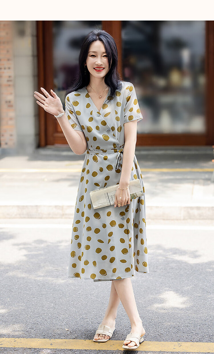 Dme [Waisted Tea-Length Dress], Summer V-Neck, Composite Silk Jacquard Yao Crepe Print, Flared Skirt, Button Decoration Dress 15