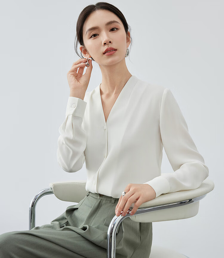 Sentubila Chiffon Blouse for Women, Spring And Autumn Elegant Office V-Neck Shirt, Slimming Loose Long-Sleeve Top, Off-White, M 11