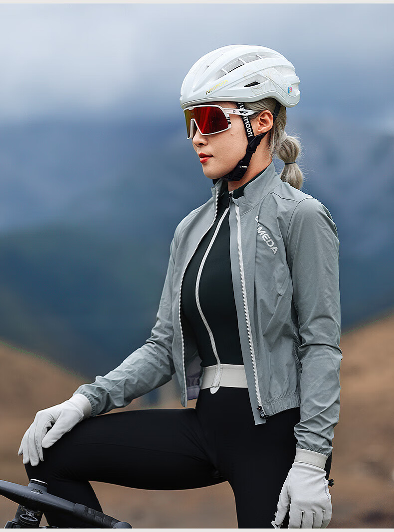 Lameda Cycling Jacket, Lightweight Windproof And Water-Resistant Women's Coat, Portable Outerwear for Road Bikes, Cold Lock, Oak Yellow, Size S 19