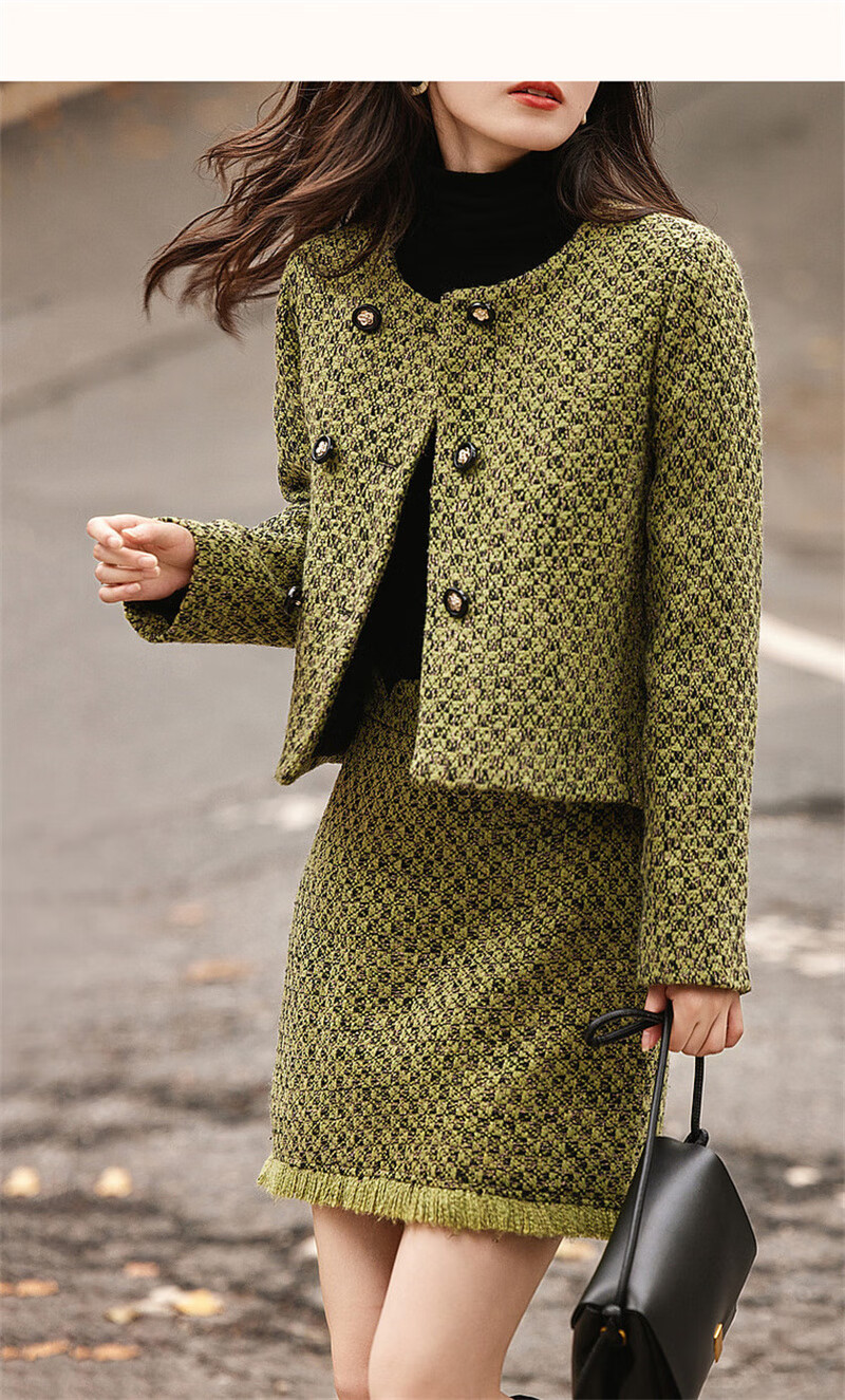 Dme [Elegant Chanel-Style] Winter New Round Neck Button-Up Long-Sleeve Top, High-Waist Skirt Set for Women, Fashionable Two-Piece Outfit 12