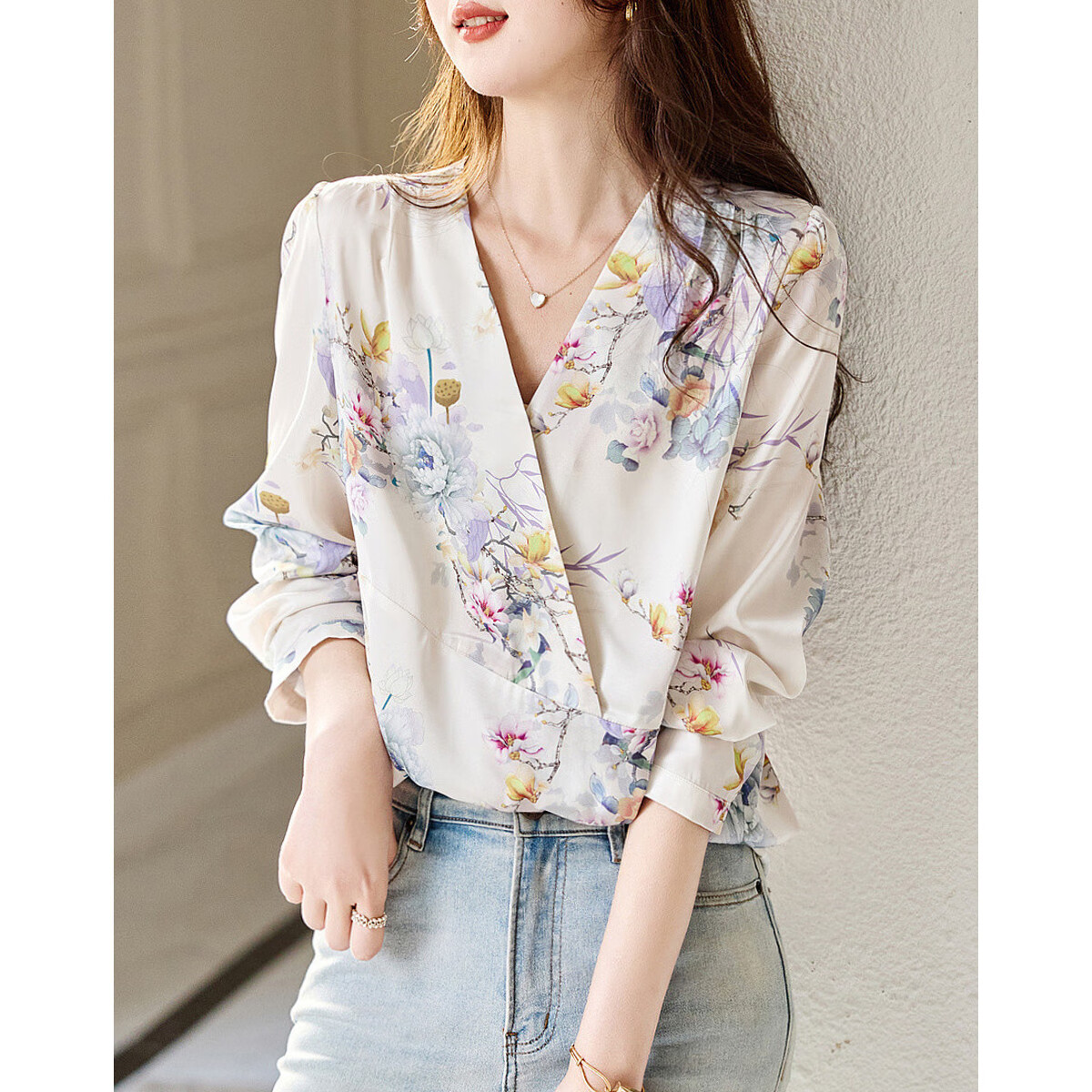 Dme Smooth Shiny Floral Print Women's Shirt, Spring And Autumn New V-Neck Long-Sleeve Blouse, Women's Plant Print Shirt