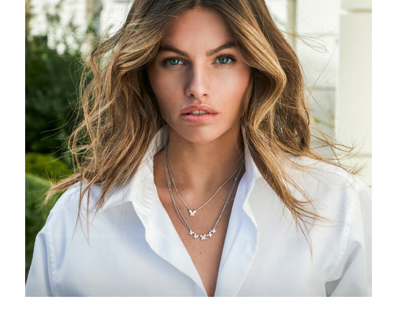 APM Monaco Butterfly Necklace Sweater Chain, Women's Light Luxury High-End Collarbone Chain, Gift for Wife 4