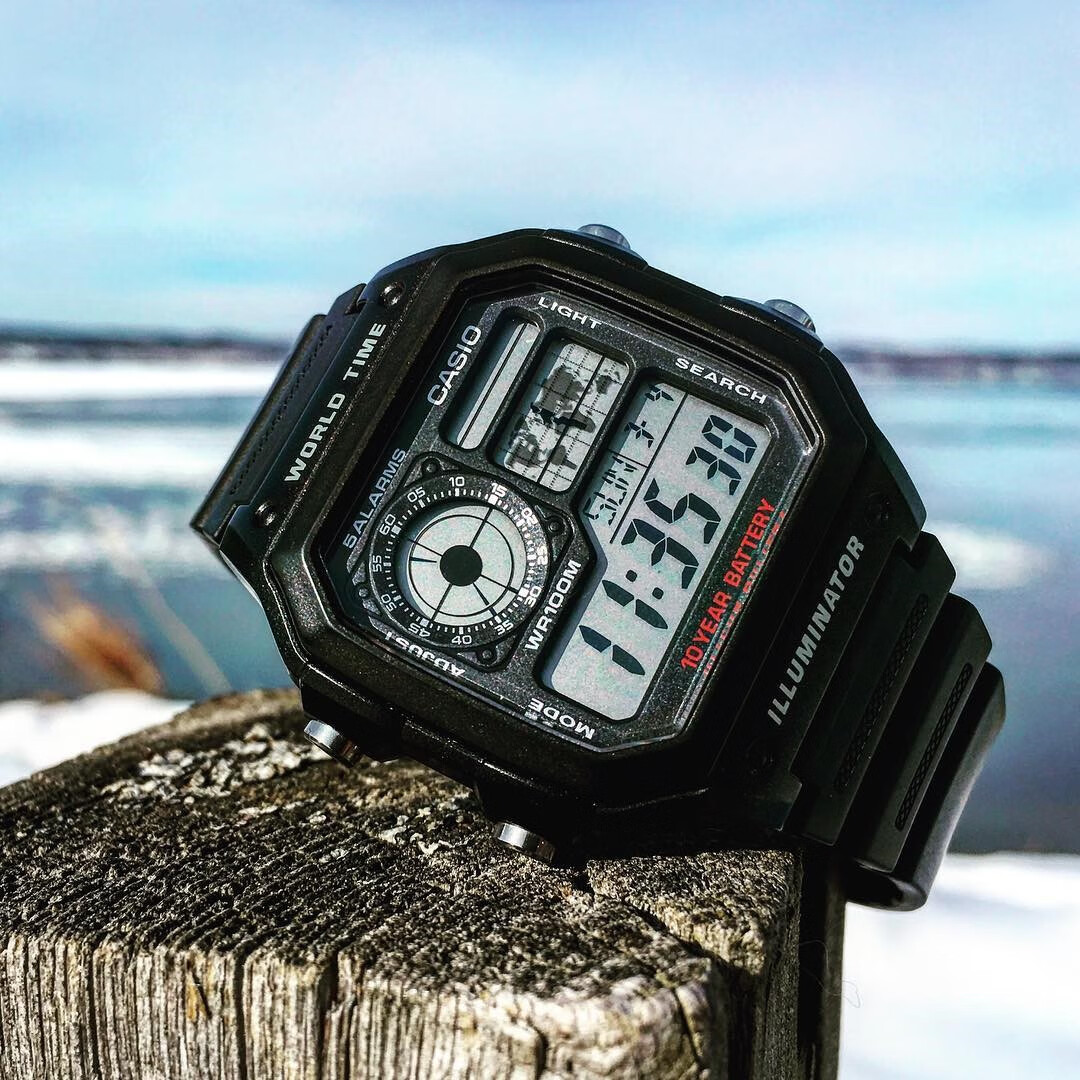Casio Watch, Men's Retro Small Square Waterproof Sports Digital Watch for Students And Both Sexes, Japanese And Korean Gift, AE-1200WH