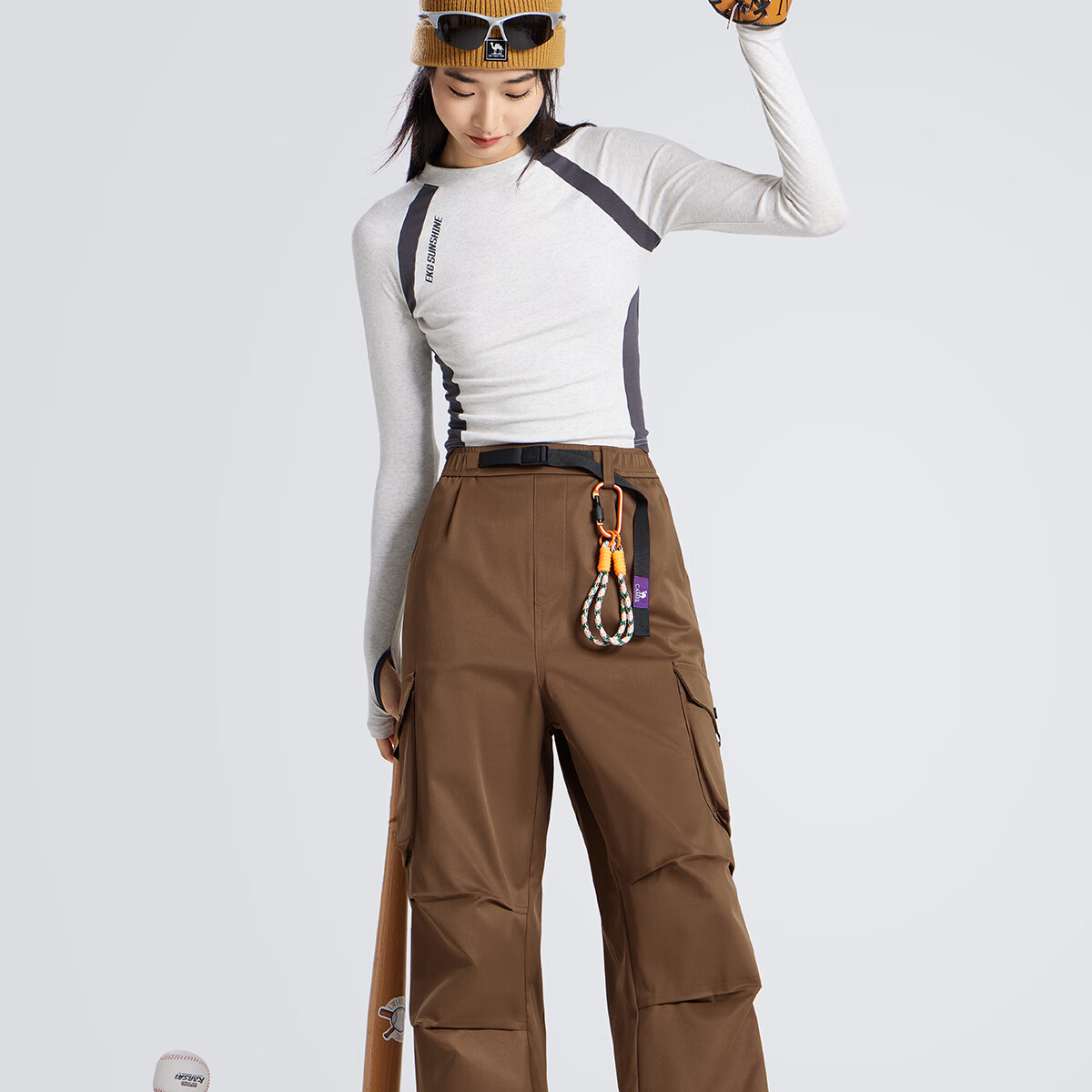 CAMEL Men's Cargo Pants, Wide-Leg Style, Wang Junkai's Same Style, Spring And Summer Soft Shell Straight-Leg Casual Trousers M14CAWI644 30