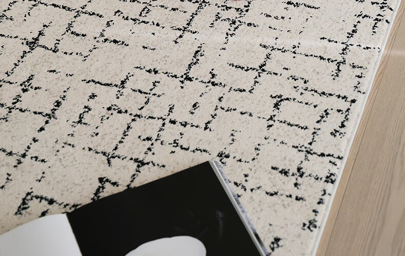 Saibosi Miss Coco Non-Adhesive Bedroom Bedside Rug, End-Of Carpet, Antibacterial And Anti-Mite, French Luxury High-End Style, 60x160cm 2