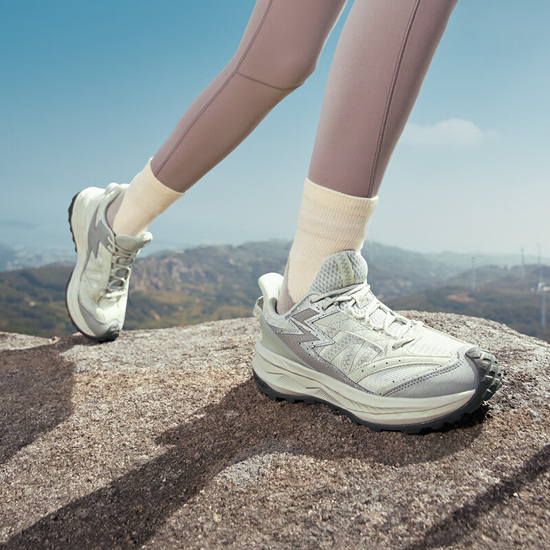 361° Women's Outdoor Vibe Sneakers for Spring And Summer, Breathable Hiking And Running Shoes for Women, Model 682512247-1