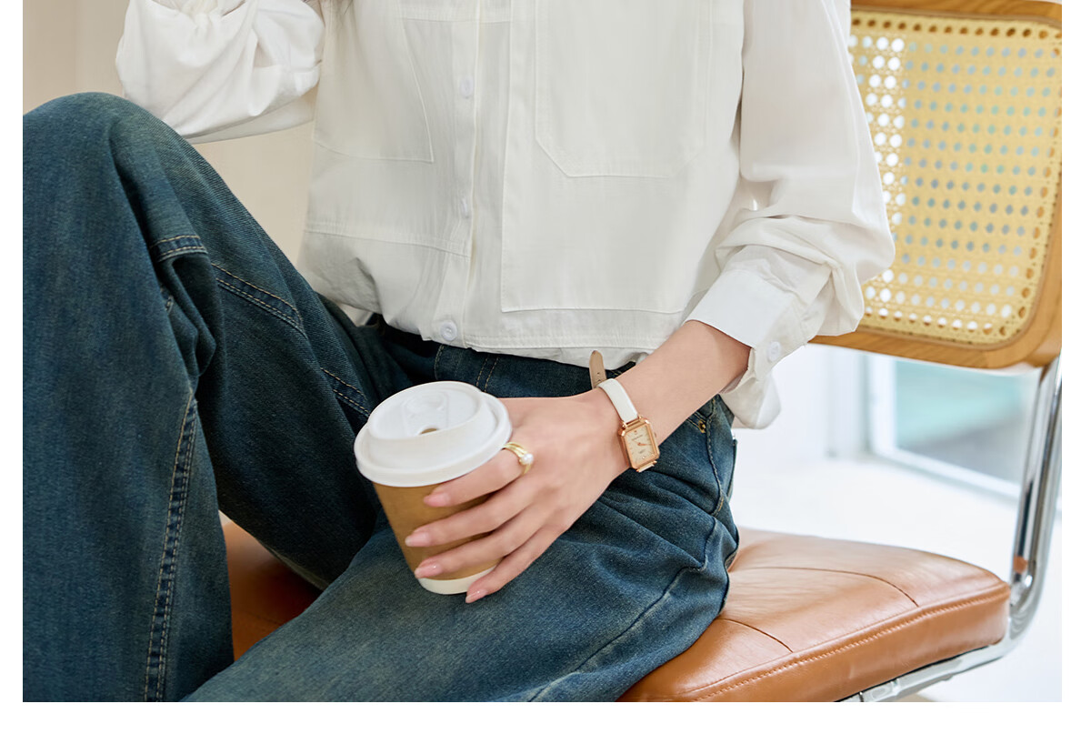 Halo Queen Long-Sleeve Shirt for Women, Loose-Fitting Casual Style, Mid-Length Student Top Outerwear, White Casual Blouse H52S052 23