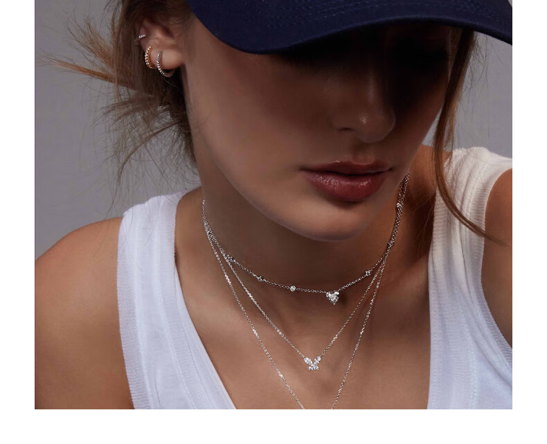 APM Monaco Butterfly Necklace Sweater Chain, Women's Light Luxury High-End Collarbone Chain, Gift for Wife 3