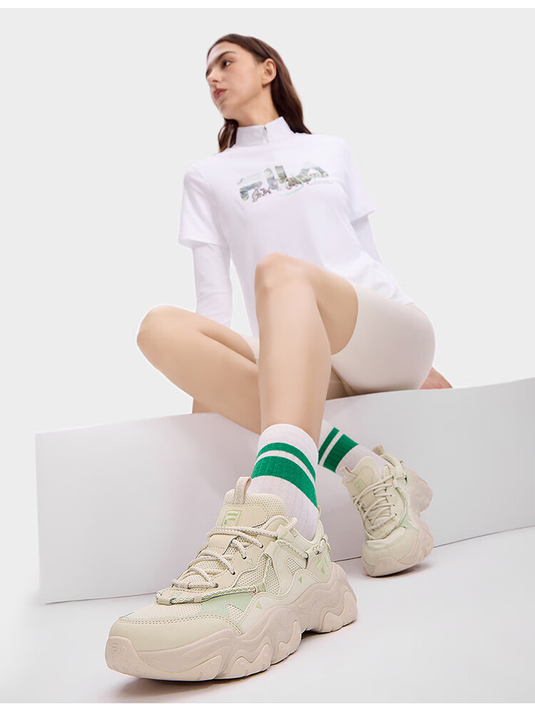 FILA Official Women's Dad Sneakers Sports Shoes Cat Claw Shoes 5th Generation Retro Casual Shoes 23