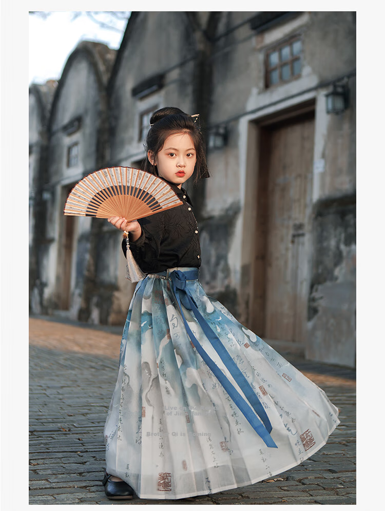 Qibo Girls' Spring 2025 New Chinese-Style Hanfu Top (Top Only), Ma Face Skirt, Ink-Style Top 4
