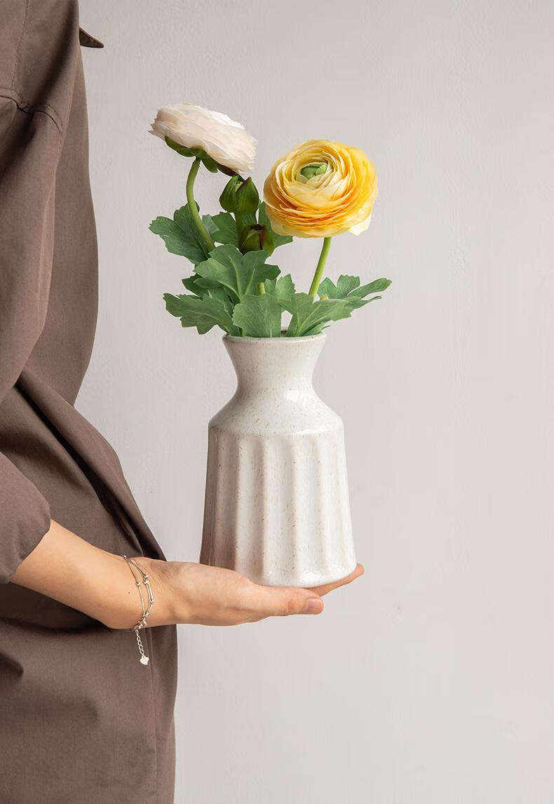 Fanyejia Luxury Cream-Colored Ceramic Vase, Elegant Water-Grown Flower Arrangement for Roses And Flowers, Decorative Ornament, Modern And Minimalist Style 2