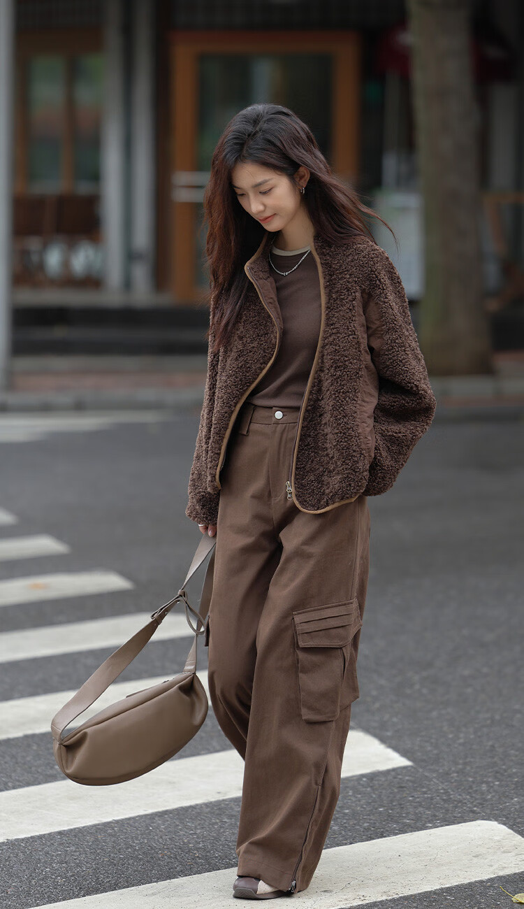 Dme Vintage Plush Jacket Autumn And Winter Style Irregular Arc Zipper Faux Sherpa Coat for Women Coffee Color L 4