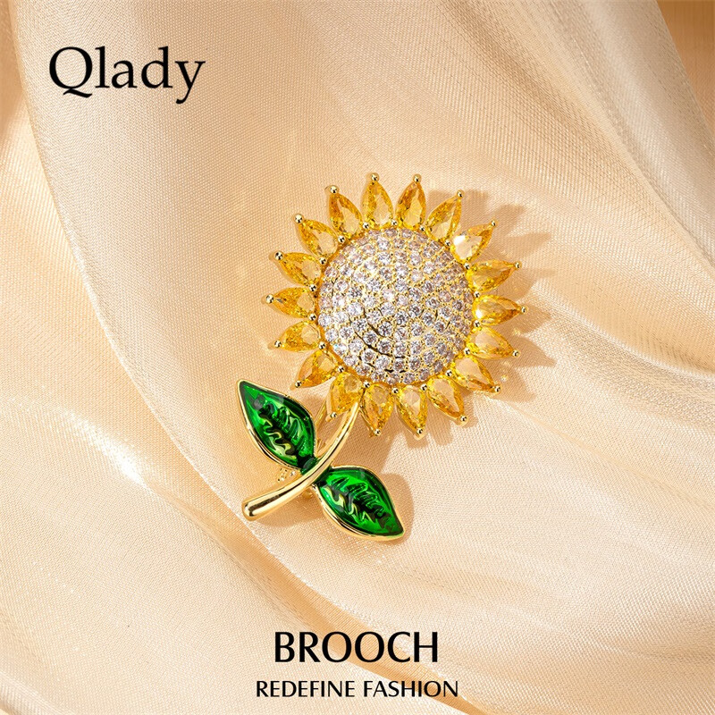 Qlady Sunflower Brooch, High-End Women's Luxury Elegant Corsage Pin, Scarf Buckle Badge, Mid-Autumn Festival Birthday Gift