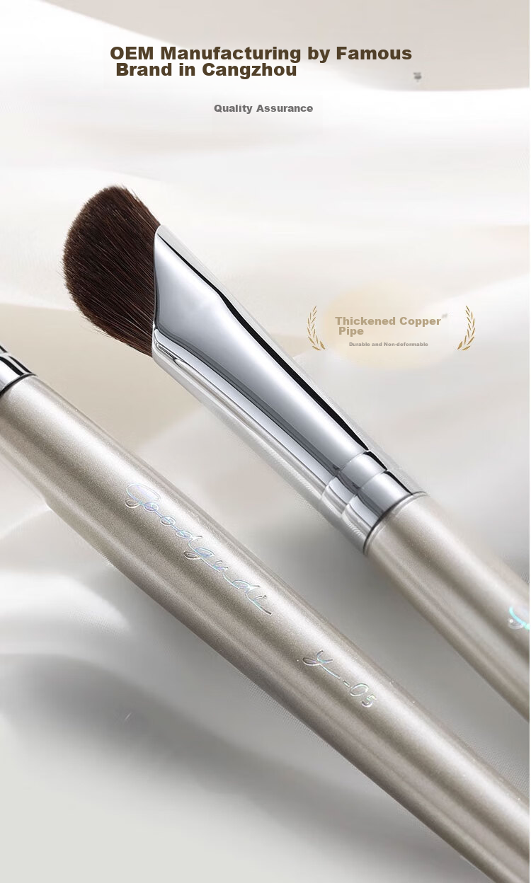 Goood Sickle-Shaped Angled Nose Shadow Brush, 2-Pack Professional Contouring Brush, Side Light Highlighter Angled Makeup Brush 12