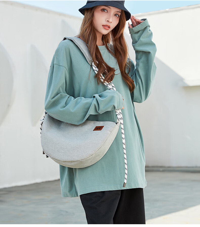 Lee Dumpling Bag Women's Trendy Casual Large Capacity Crossbody Bag Men's Shoulder Bag Outdoor Sports Bag Denim Blue 11