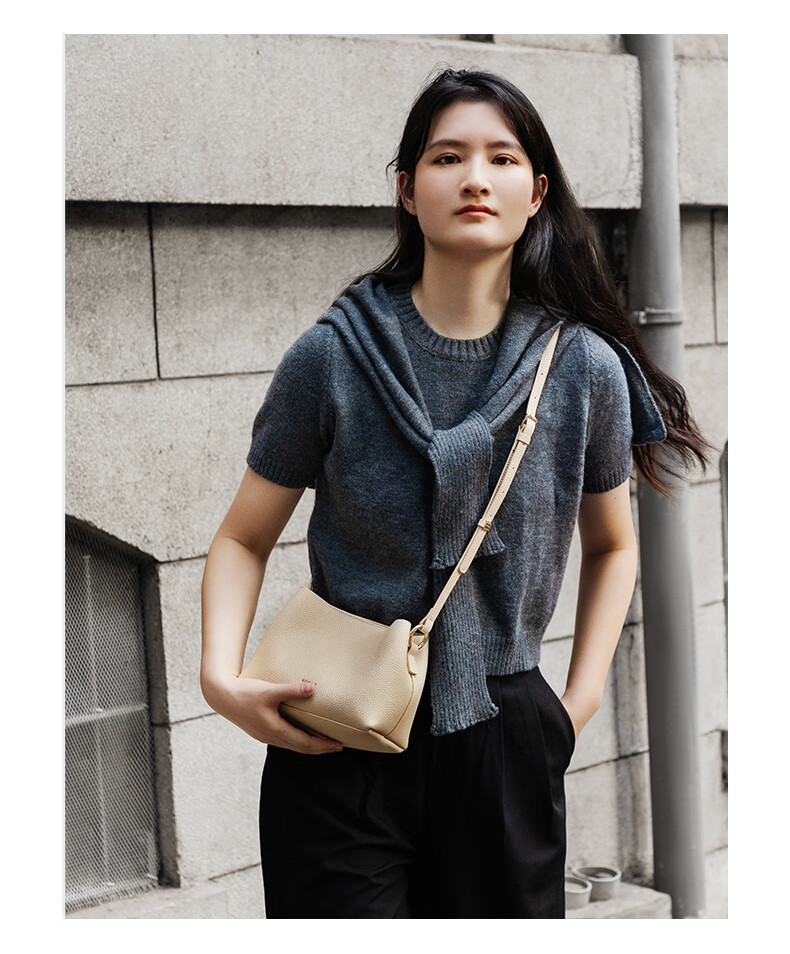 HONGU Women's Handbag, High-Quality Cowhide Leather, Fashionable Shoulder, Handheld And Crossbody Bag, Versatile Bucket Bag, Birthday Gift for Girlfriend 10