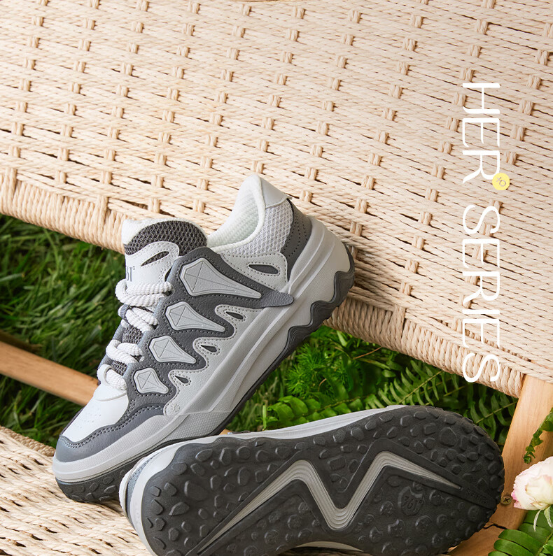 361° Women's Sports Shoes, Spring Leather Retro Couple Sneakers, Style 682516610-2 25
