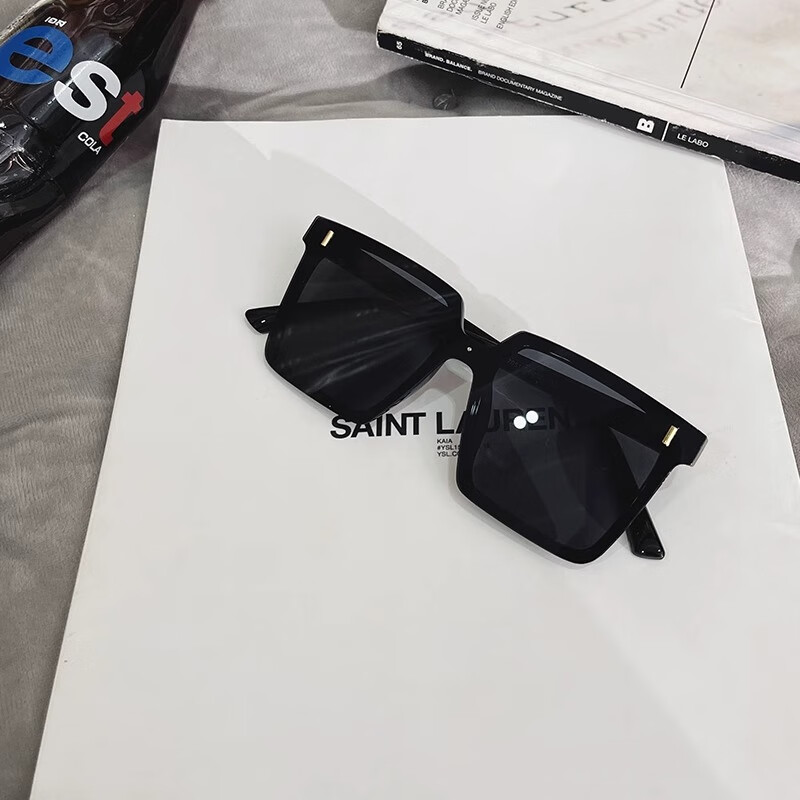 LESCA LUNETIER Simple Square Sunglasses, Trendy Men's Style, High-Definition Driving UV Protection Sunglasses for Women, Glossy Black 5