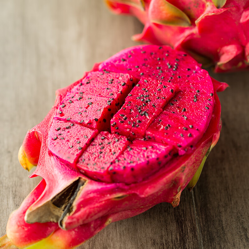 京鲜生越南进口红心火龙果2个装巨无霸 单果600-700g 源头直发一件包邮