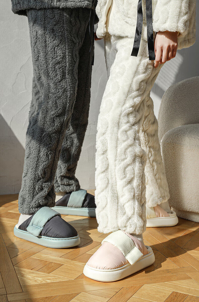 LangSha Winter Cotton Slippers for Women, Cute And Warm Home Slippers, Outdoor Waterproof Non-Slip Thick-Soled Maternity Shoes, Furry Cotton Shoes for Me 1