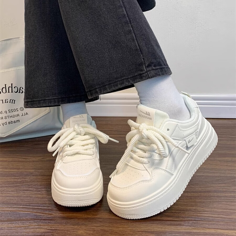 Warrior Women's Shoes, Autumn New Style Sneakers, Trendy Versatile Thick-Soled White Shoes for Women J576Z, Beige/white | Lightweight Shock Absorption, Size 39