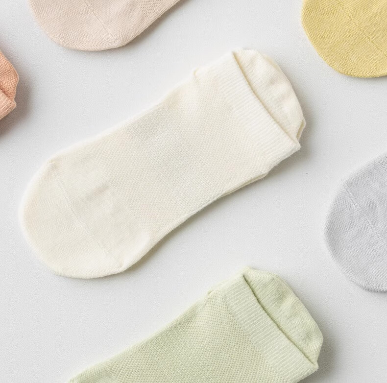 LangSha Professional Yoga Socks for Women, Non-Slip Pilates Socks for Beginners, Specialized Floor Exercise And Dance Socks 17