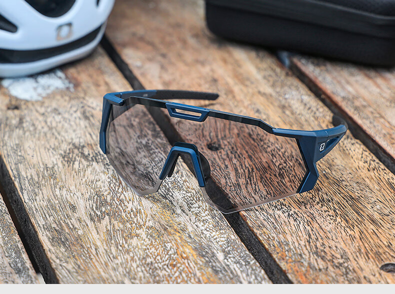 Lameda Anti-Fog Photochromic Cycling Glasses, Professional Bicycle Goggles, Windproof Road Bike Mountain Bike Protective Eyewear, Clove Purple 20