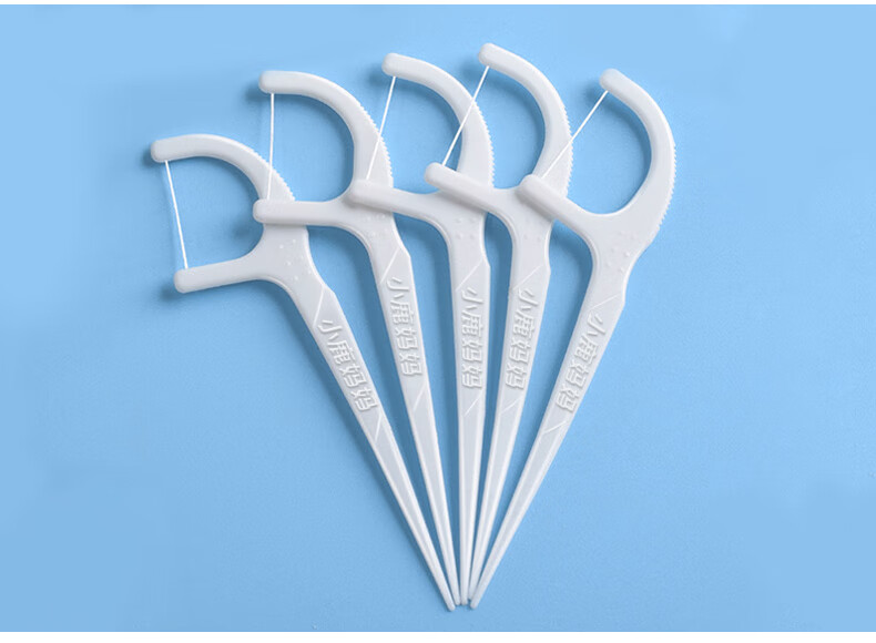 FAWNMUM Dental Floss Picks Family Pack, 200 Pieces/bag * 3 Bags Total 600 Pieces, Portable Box for Easy Carrying 16