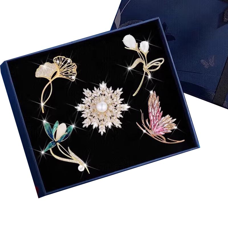 Dijing High-End Luxury Practical Brooch for Women Gift Box Suit Anti-Exposure Pin Birthday Gift for Women