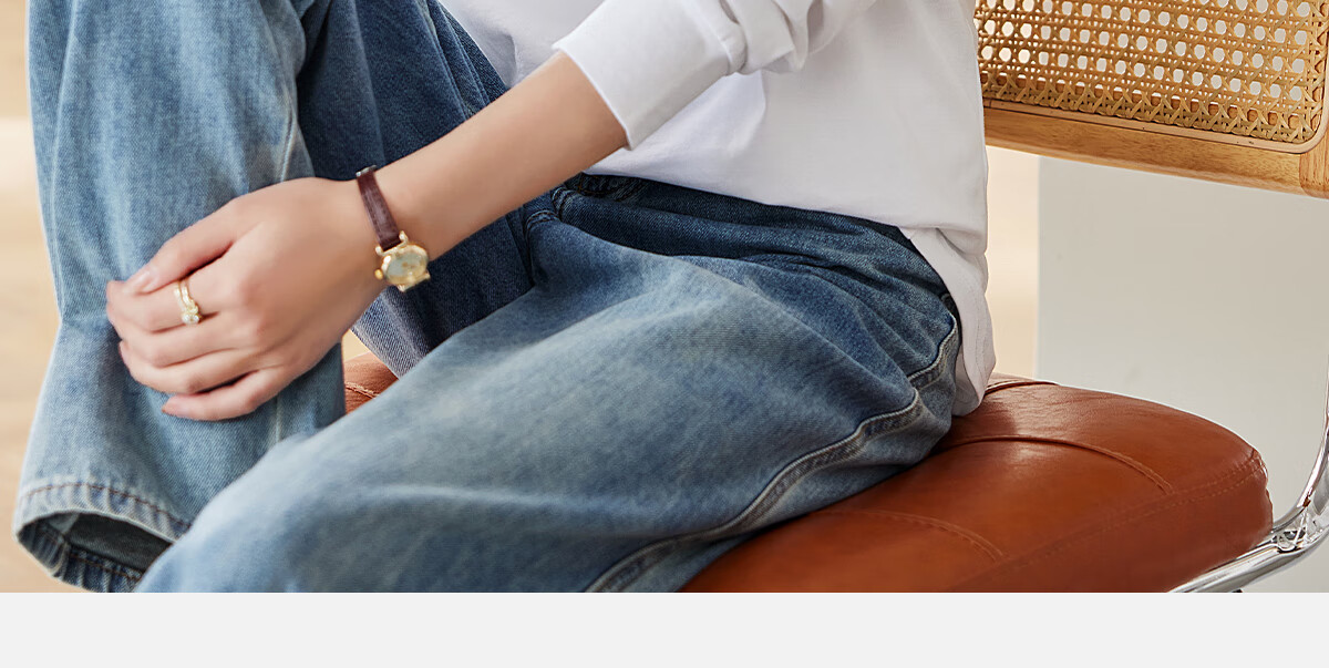 PinCai Long-Sleeve T-Shirt for Women, Classic Loose-Fit Base Layer, Stylish Niche Top for Inner Wear P12KE1855 10