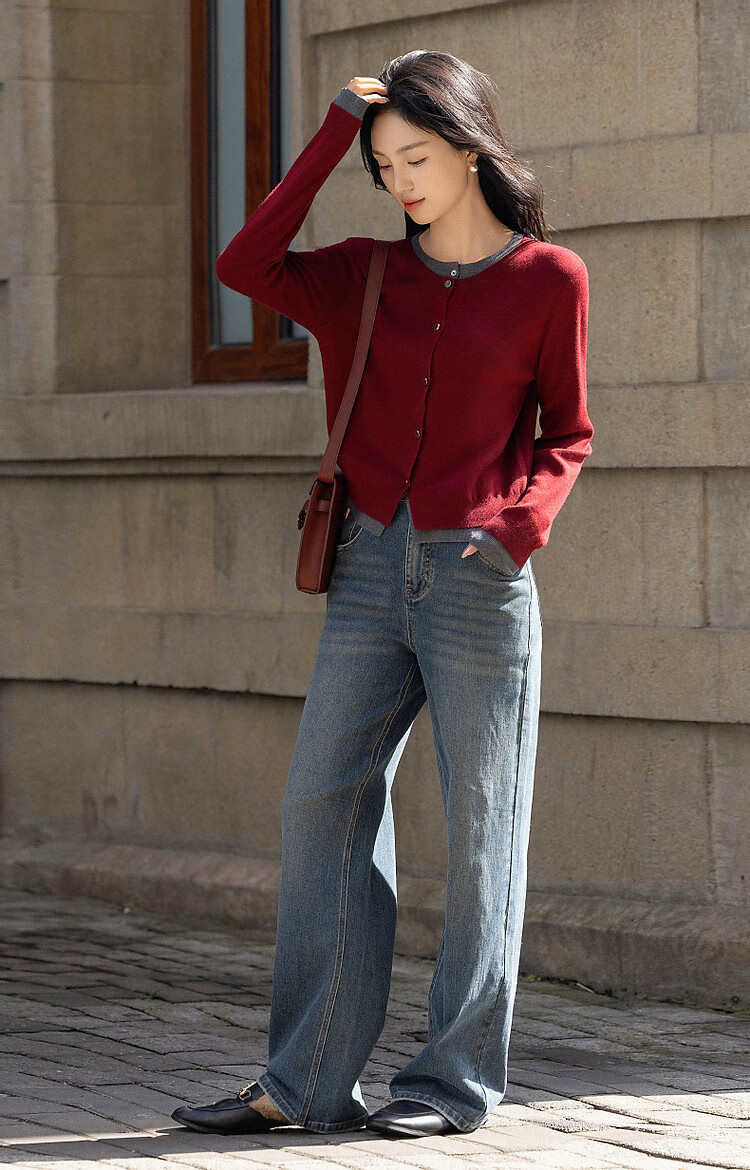 Dme [Jingshu Lingxiang Yichuang] Spring And Autumn Design-Inspired Faux Two-Piece Contrasting Color Sweater with Decorative Button Knit Top for Wome 20