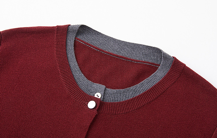 Dme [Jingshu Lingxiang Yichuang] Spring And Autumn Design-Inspired Faux Two-Piece Contrasting Color Sweater with Decorative Button Knit Top for Wome 18