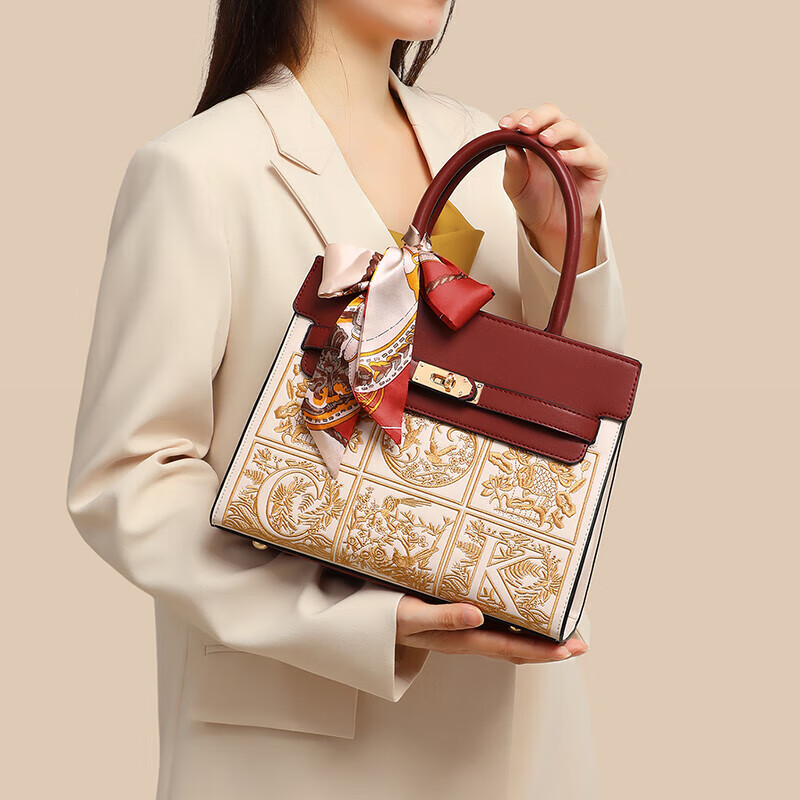 Viney Leather Handbag, Women's Bag, Tote Bag for Mothers, Crossbody Bag with Embroidery, Wedding Bag, Birthday And Mother's Day Gift, Practical Present for Mom