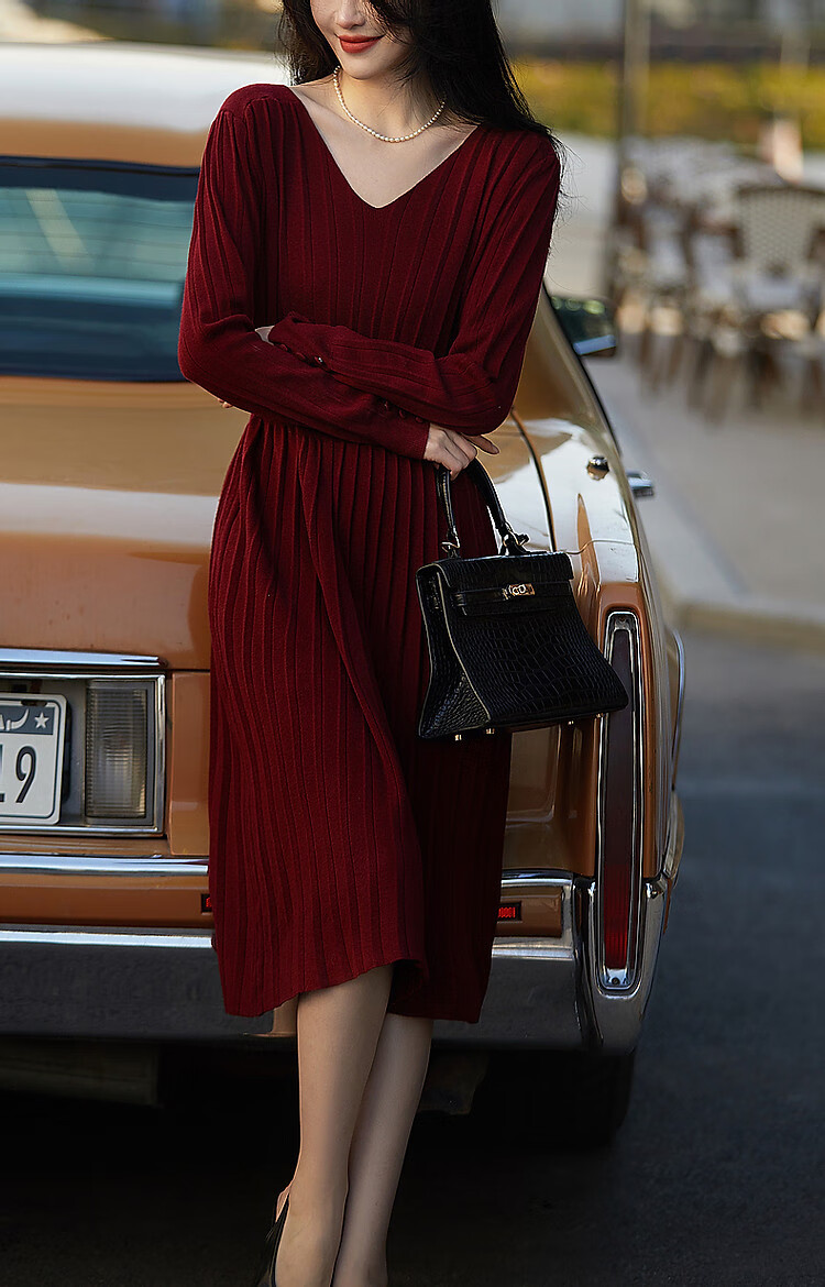 Dme Sweet Feminine V-Neck Waist-Slimming Knit Dress for Women, Mid-Length, Elegant Socialite Style, Spring and Autumn 9