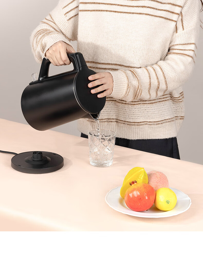 Deli 85609 Electric Kettle (Black) 4