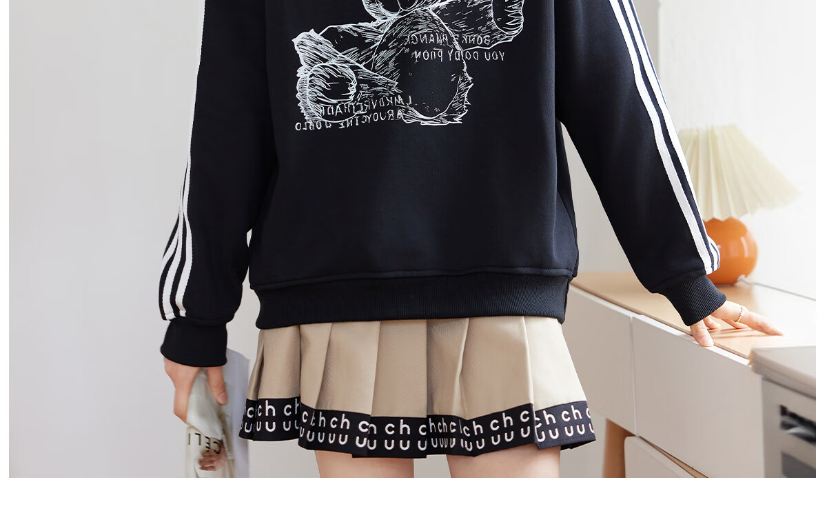 Halo Queen Women's Sweatshirt, Round Neck, Striped, Fashionable New Year Red, Casual Style, Loose-Fitting Top Jacket H143W1017 37