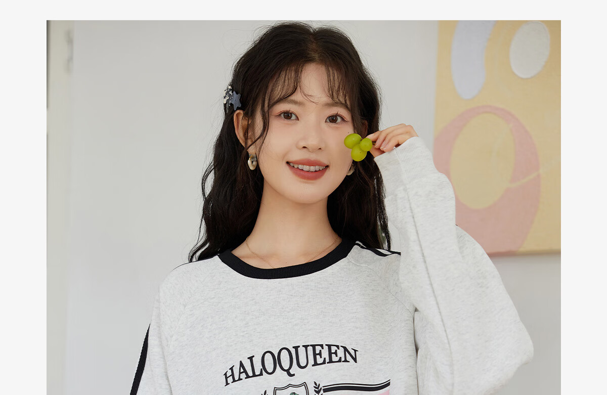 Halo Queen Women's Sweatshirt, Round Neck, Striped, Fashionable New Year Red, Casual Style, Loose-Fitting Top Jacket H143W1017 11