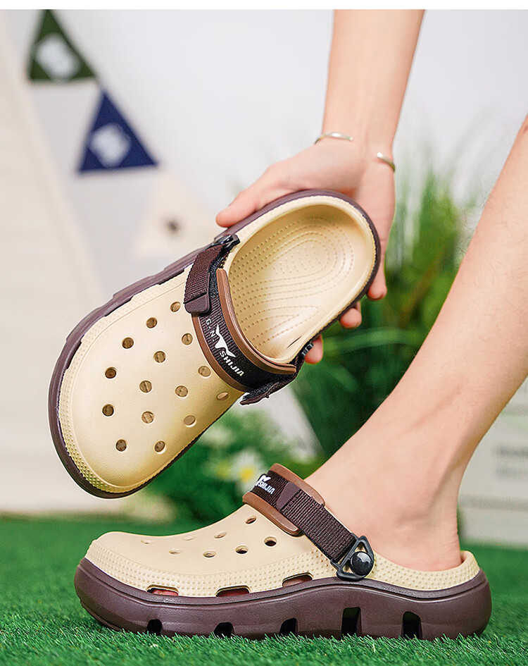 Bull Family Men's Summer Outdoor Clog Sandals with Cushioned Sole, Thick Platform, Closed Toe Beach Slippers for Men 12
