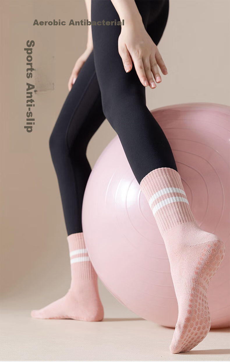 XUEXIMAN Yoga Socks for Women, Mid-Calf Cotton Socks, Spring And Autumn Season, Pilates Fitness Dance Professional Non-Slip Short Sports Floor Socks 1