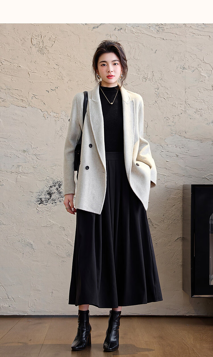 Dme [Elegant Aesthetics] Winter New Slim Fit Long Sleeve Double-Breasted Shearling Wool Short Coat for Women 17