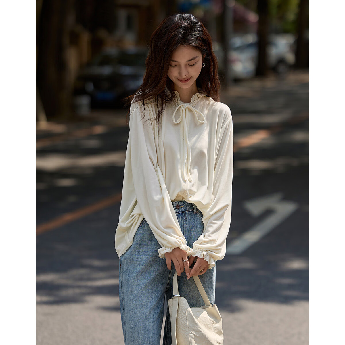 Dme [Retro Elegant Brown Shirt], Spring And Autumn Style, Silk Ribbon Collar, Velvet Blouse for Wome