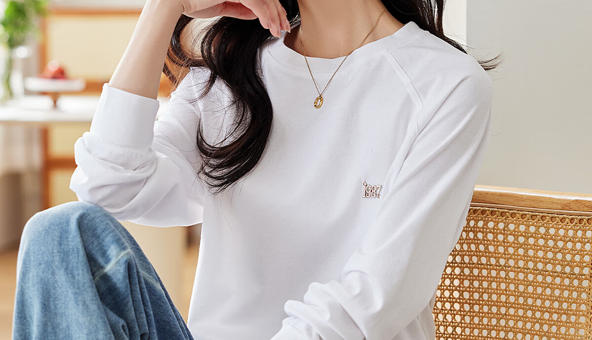 PinCai Long-Sleeve T-Shirt for Women, Classic Loose-Fit Base Layer, Stylish Niche Top for Inner Wear P12KE1855 9
